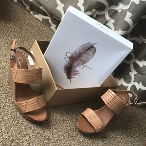 Jessica Simpson Wedge 👠 NWOT!